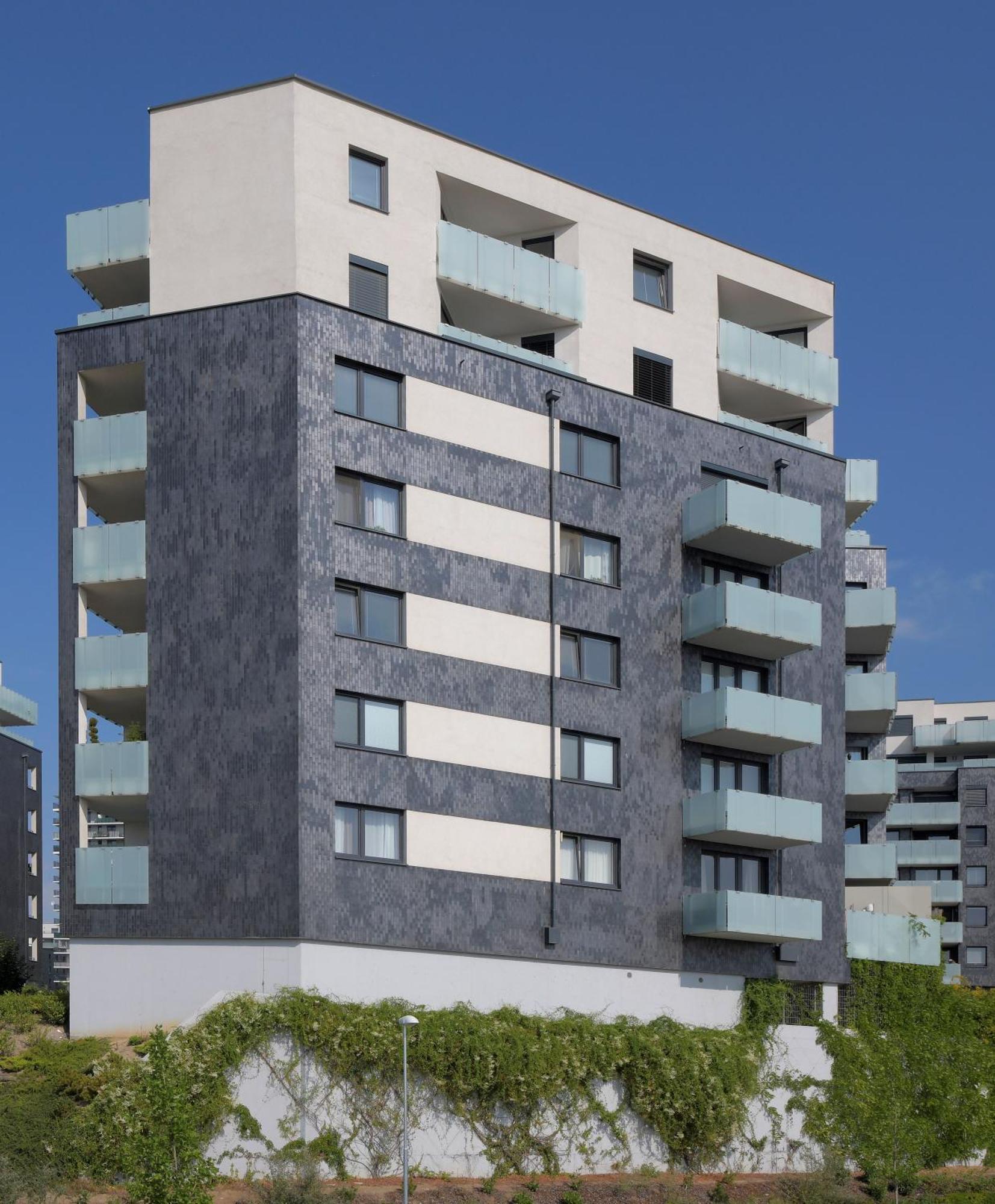 Citywest Apartments Praha Bagian luar foto