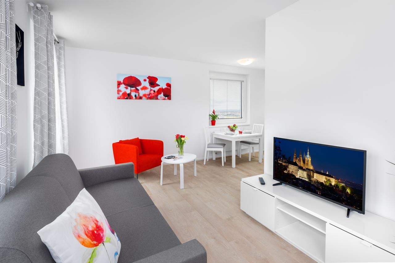 Citywest Apartments Praha Bagian luar foto